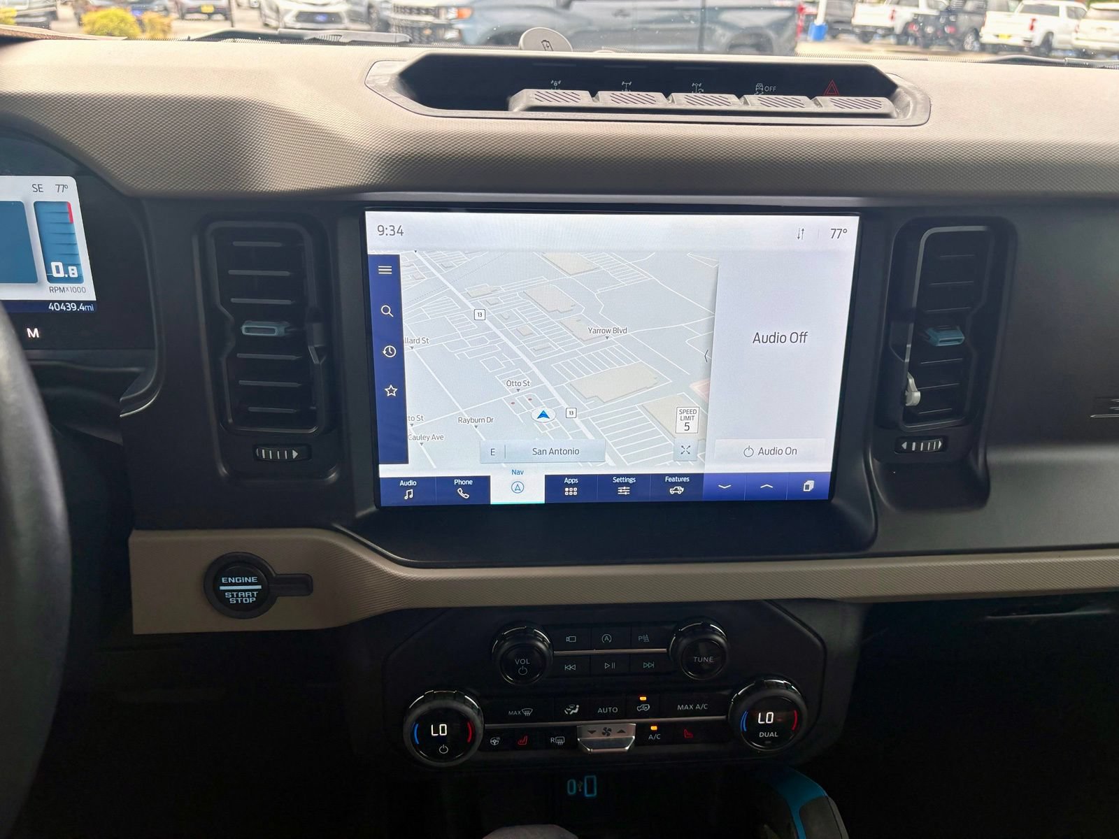 Used 2023 Ford Bronco Wildtrak AWD/4WD image 19
