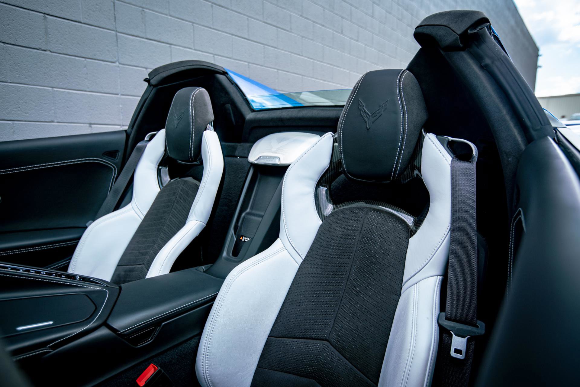 Used 2021 Chevrolet Corvette Stingray Premium Conv w/ Z51 Performance Package image 10