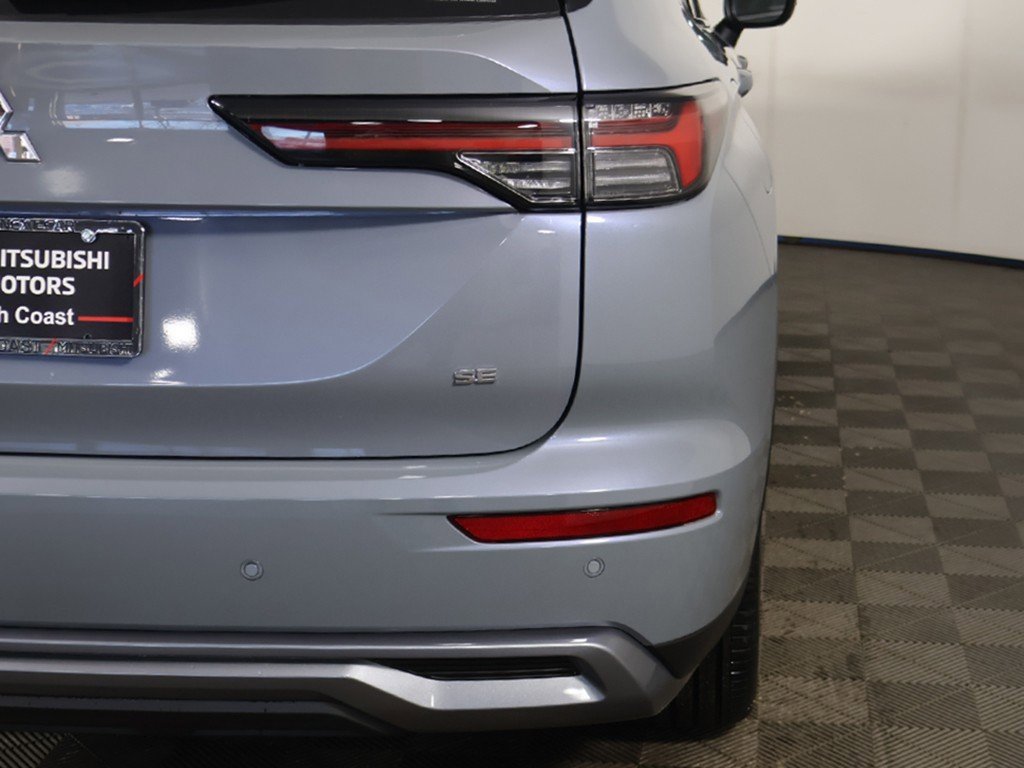 New 2026 Mitsubishi Outlander SE image 19