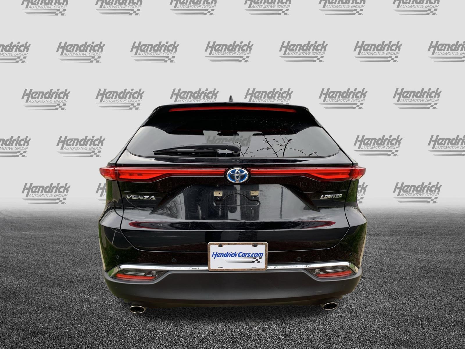 Used 2024 Toyota Venza Limited image 9