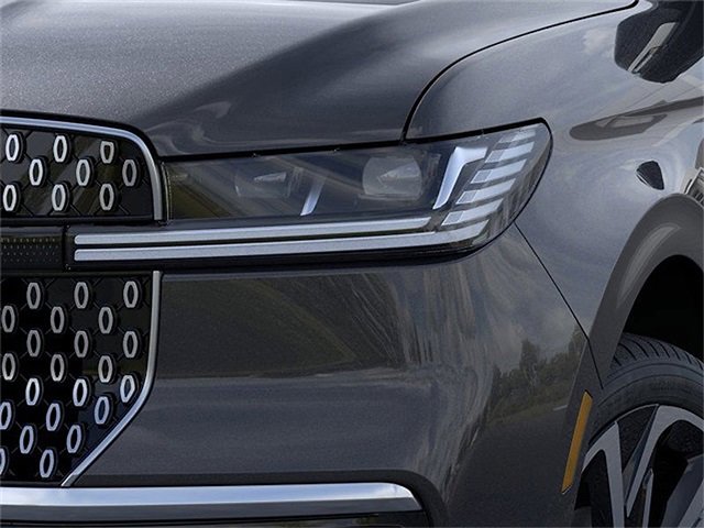 New 2026 Lincoln Navigator L Reserve AWD/4WD image 18