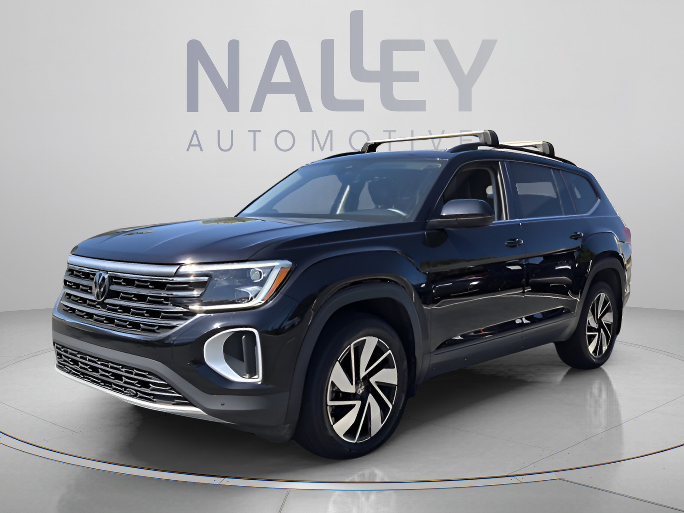 Used 2024 Volkswagen Atlas SE FWD image 1