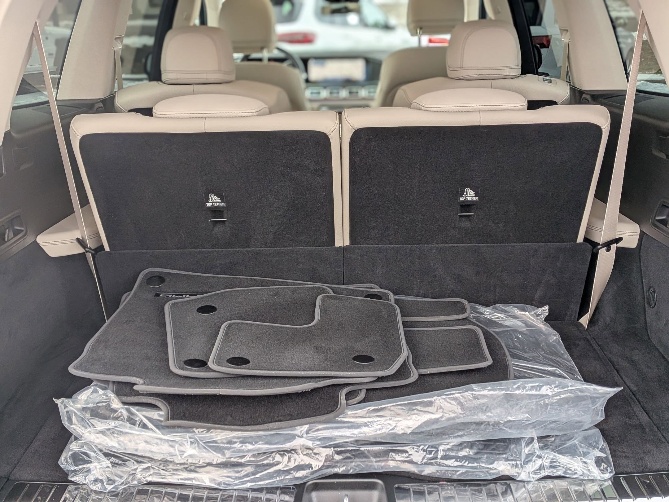 Certified 2025 Mercedes-Benz GLS 450 4MATIC image 33