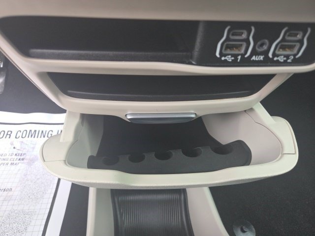 Used 2023 Chrysler Voyager LX FWD image 36