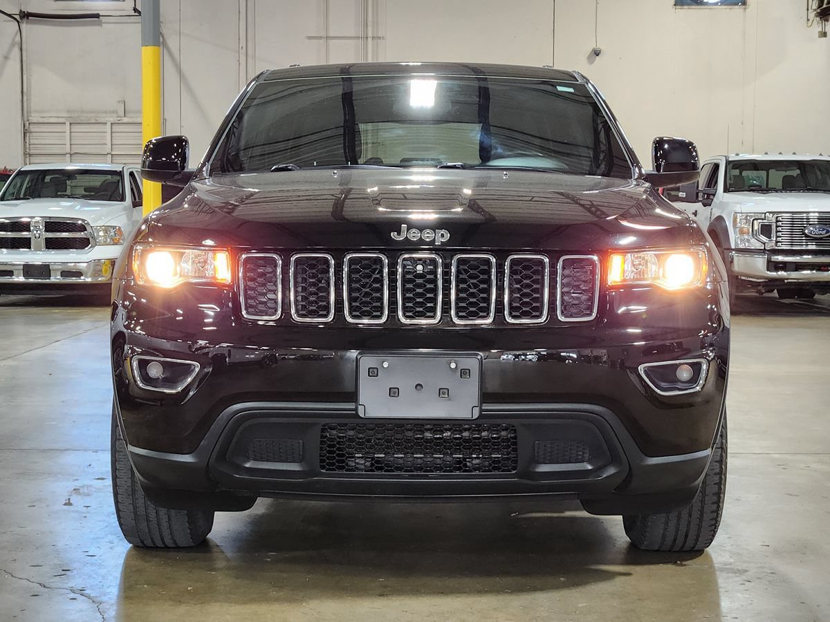 Used 2019 Jeep Grand Cherokee Laredo RWD video 2