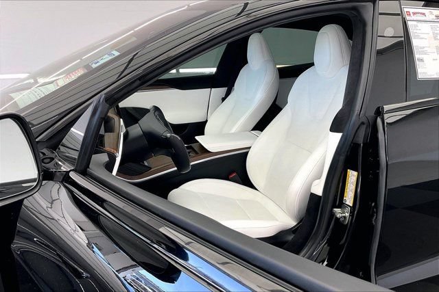 Used 2023 Tesla Model S Standard Range AWD/4WD image 17