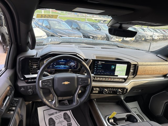 Used 2026 Chevrolet Silverado 3500 High Country w/ High Country Premium Package AWD/4WD image 18