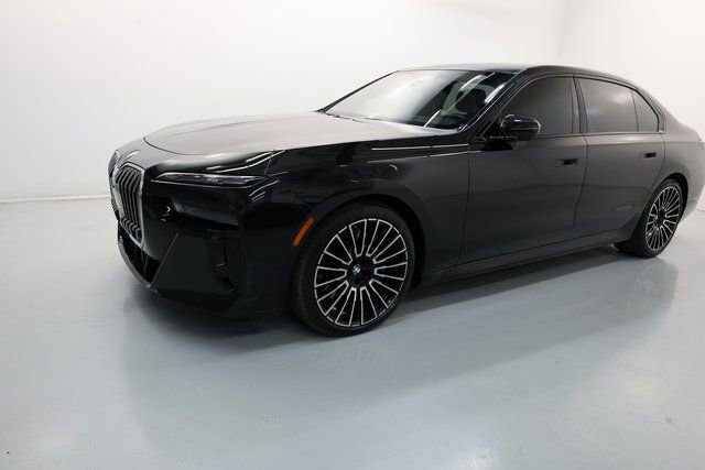Used 2024 BMW 760i xDrive w/ Executive Package image 65