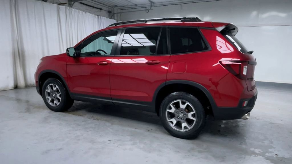 Used 2023 Honda Passport TrailSport image 6