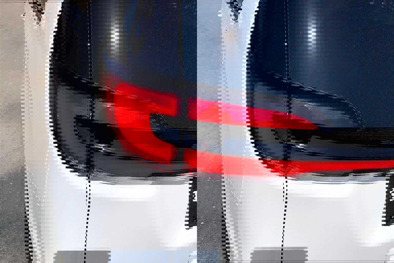 New 2026 Chrysler Pacifica Pinnacle image 14