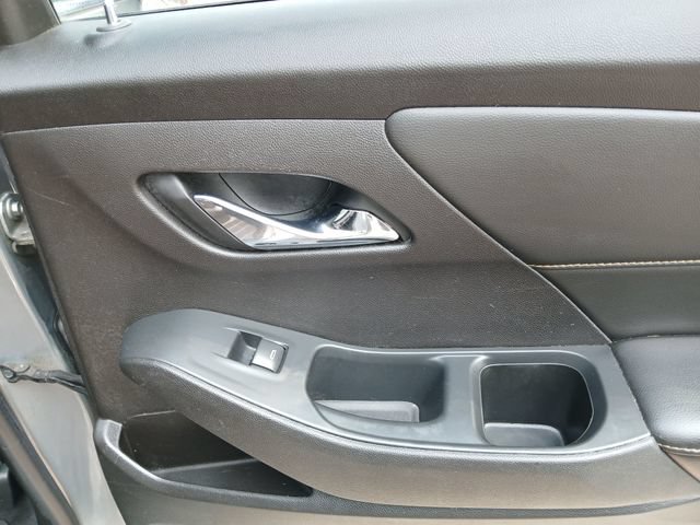 Used 2018 Chevrolet Traverse LT FWD image 41