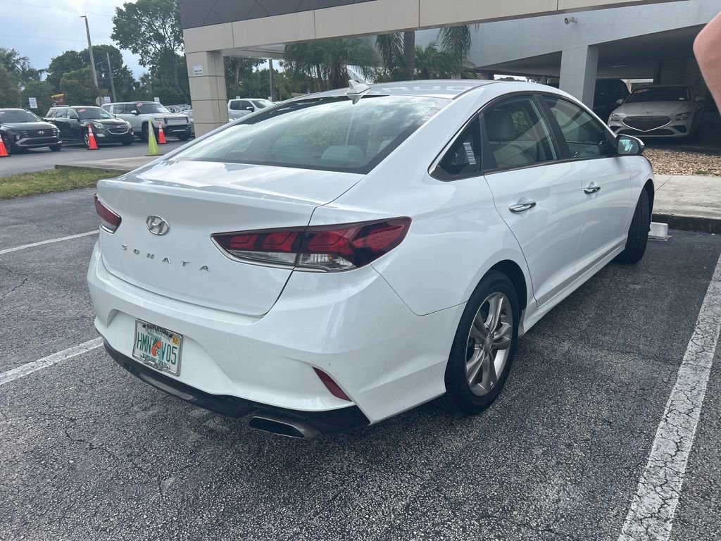 Used 2019 Hyundai Sonata SEL w/ Tech Package 02 FWD image 12