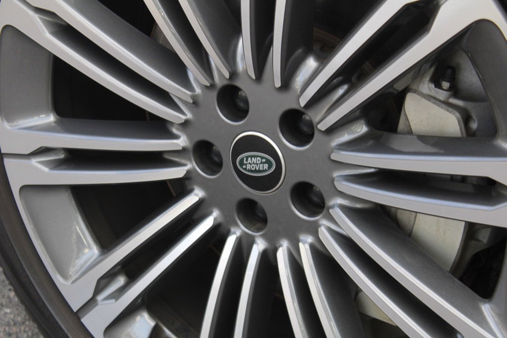 Used 2023 Land Rover Range Rover SE image 12