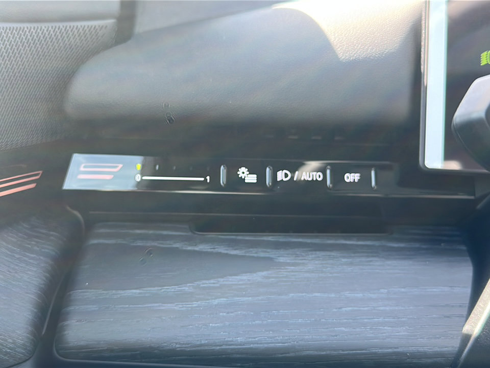 New 2026 BMW 530i w/ Premium Package image 27