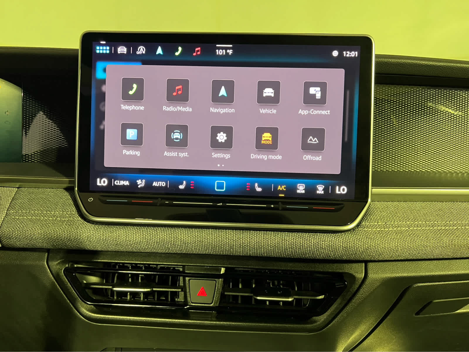 Used 2025 Volkswagen Tiguan S AWD/4WD image 12