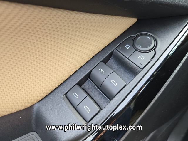 New 2026 Chevrolet Equinox ACTIV w/ LPO, Floor Liner Package image 25