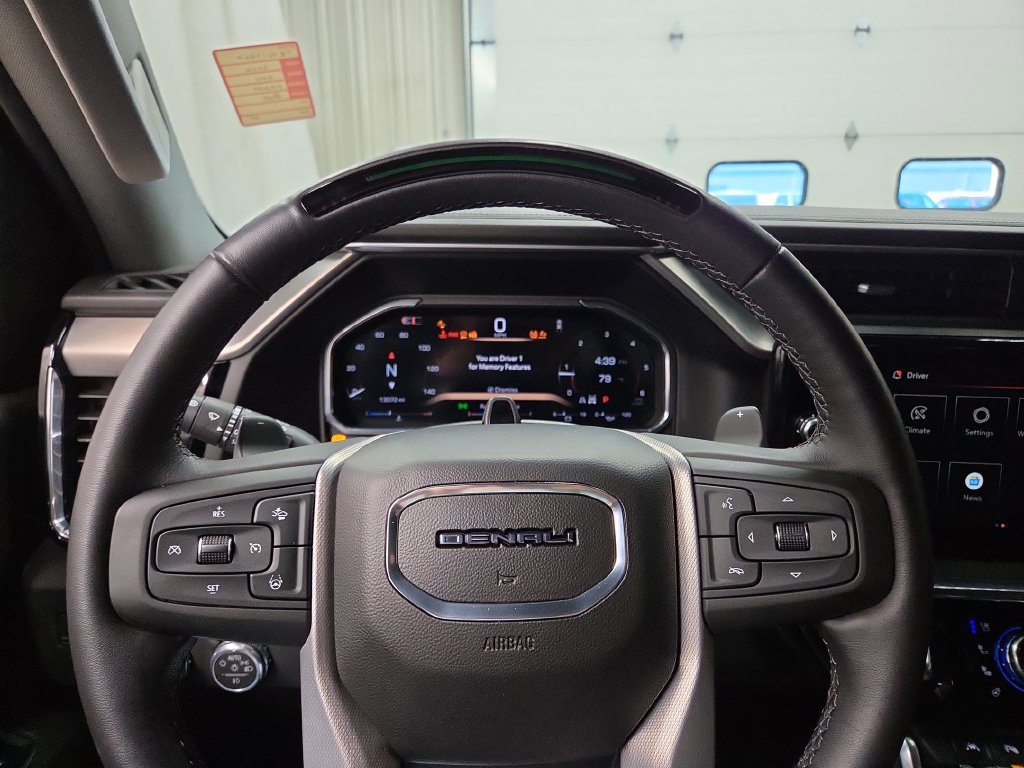 Used 2026 GMC Sierra 1500 Denali AWD/4WD image 21