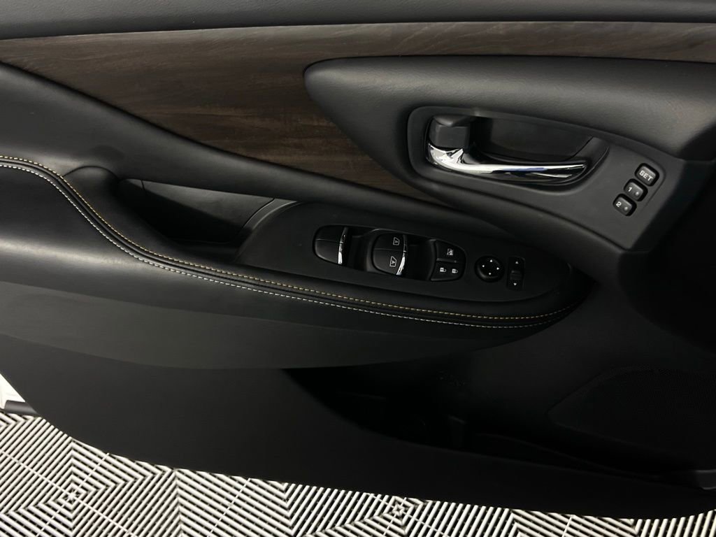 Used 2024 Nissan Murano Platinum w/ Cargo Package image 22