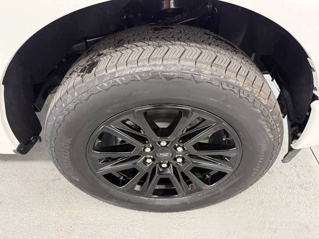 New 2025 Ford F150 Platinum w/ Equipment Group 702A High image 5