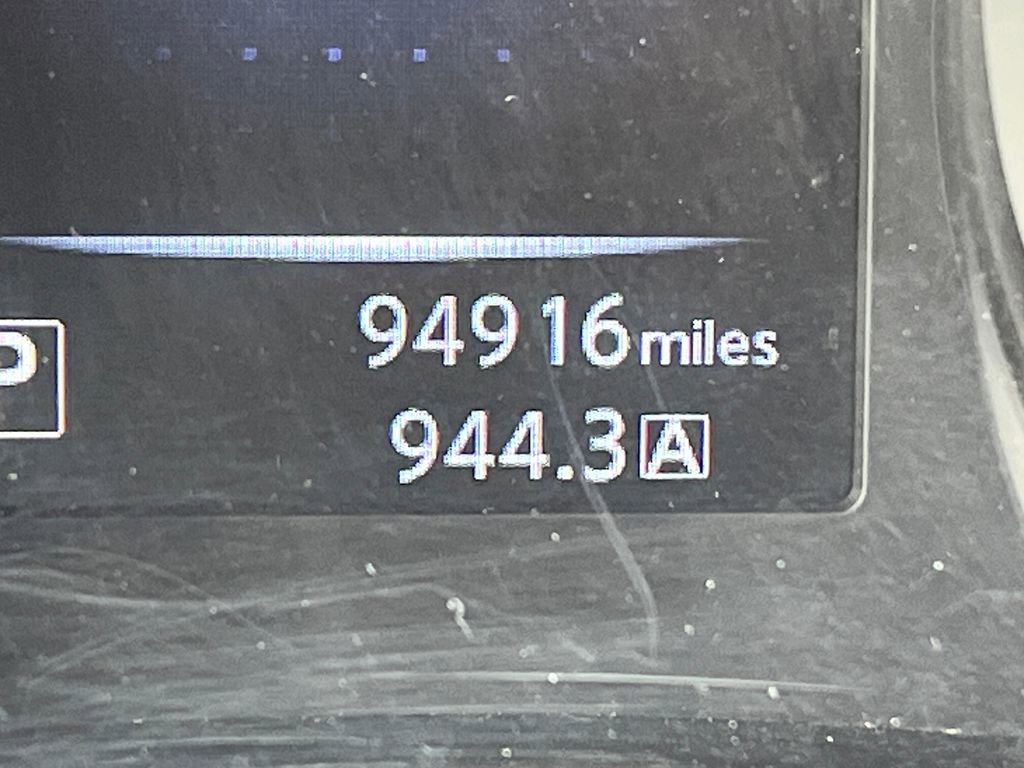 Used 2015 Nissan Rogue SV w/ SV Premium Package image 12