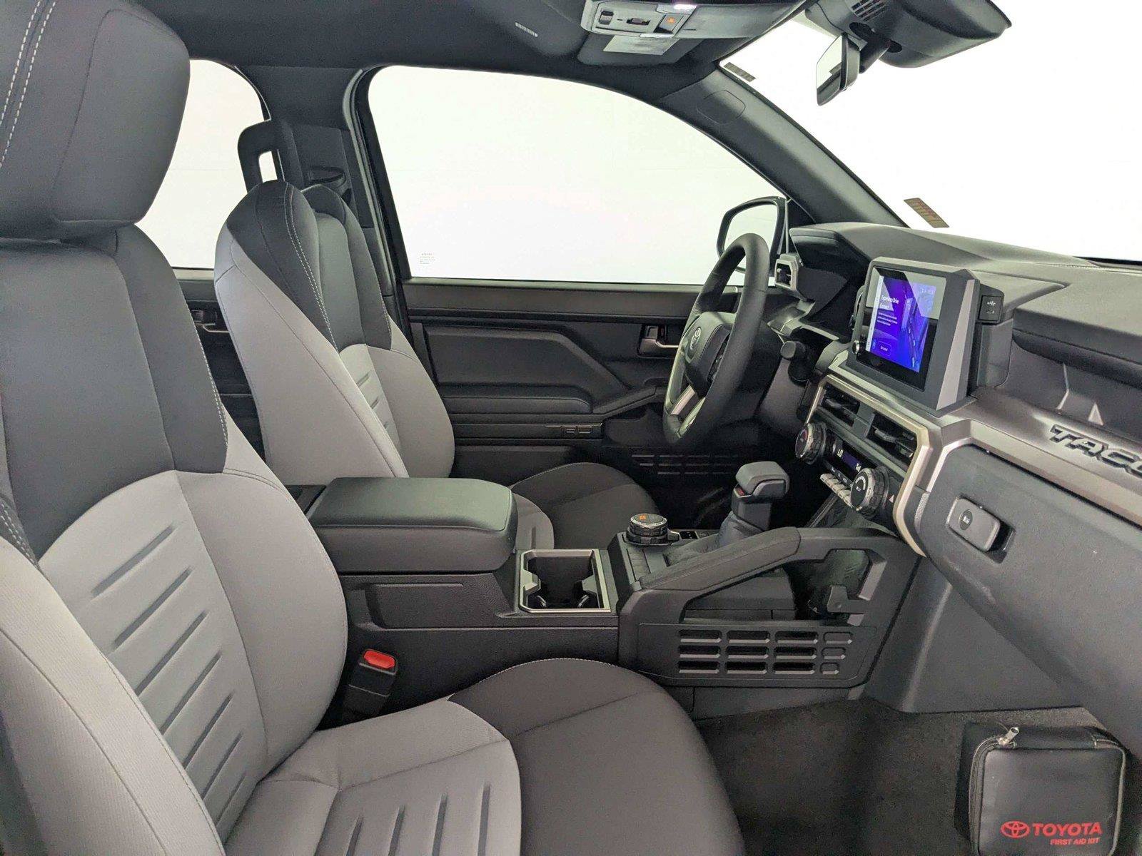 Certified 2025 Toyota Tacoma TRD Sport AWD/4WD image 28