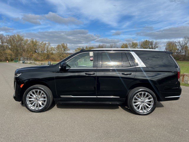 Certified 2023 Cadillac Escalade Premium Luxury image 16