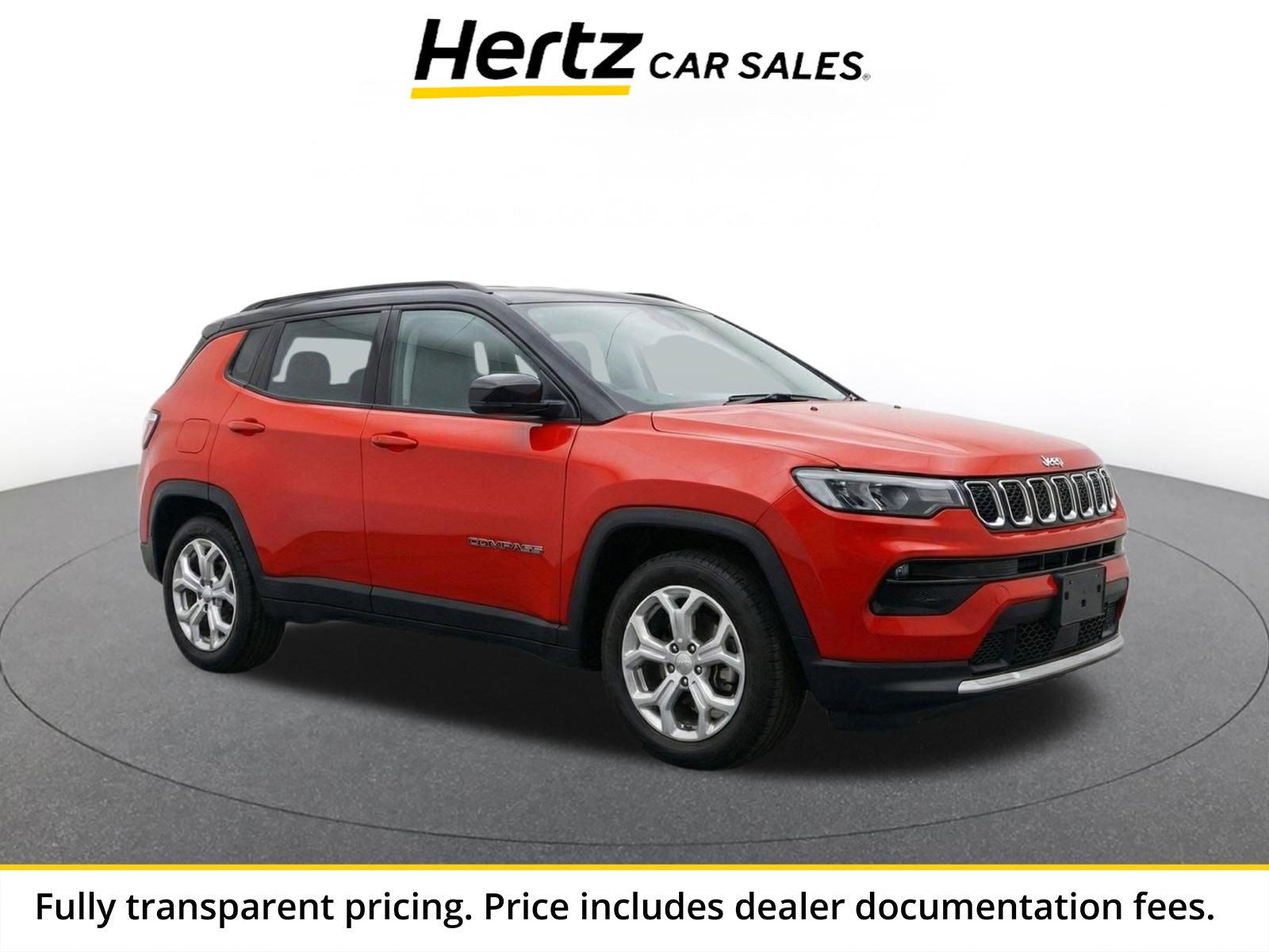 Used 2025 Jeep Compass Latitude AWD/4WD image 1