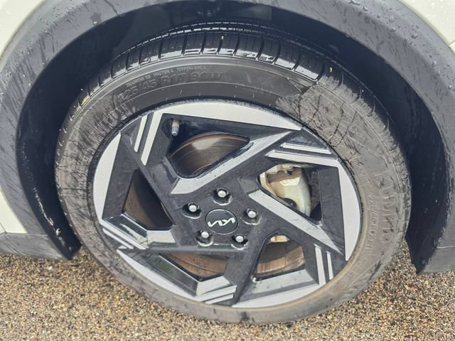 Used 2025 Kia K4 EX FWD image 11