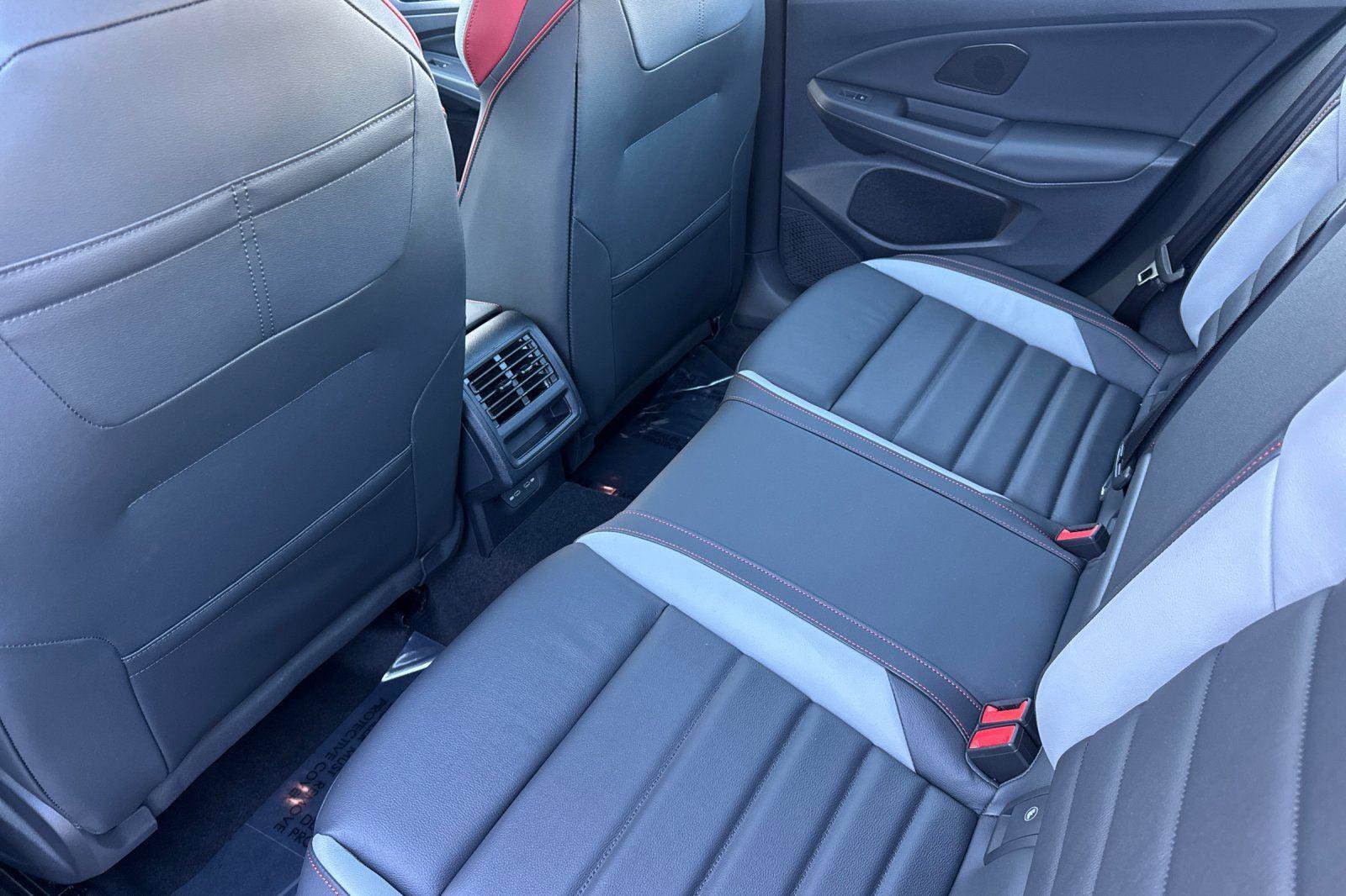 New 2026 Volkswagen GTI SE image 11