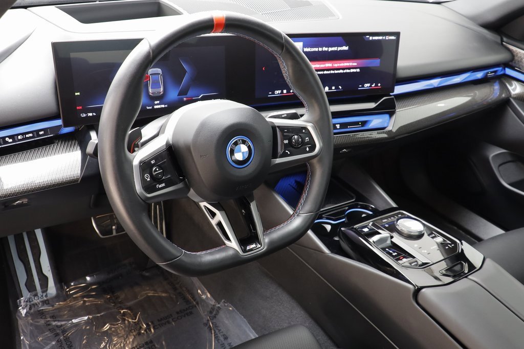 Certified 2025 BMW i5 M60 w/ Premium Package image 7