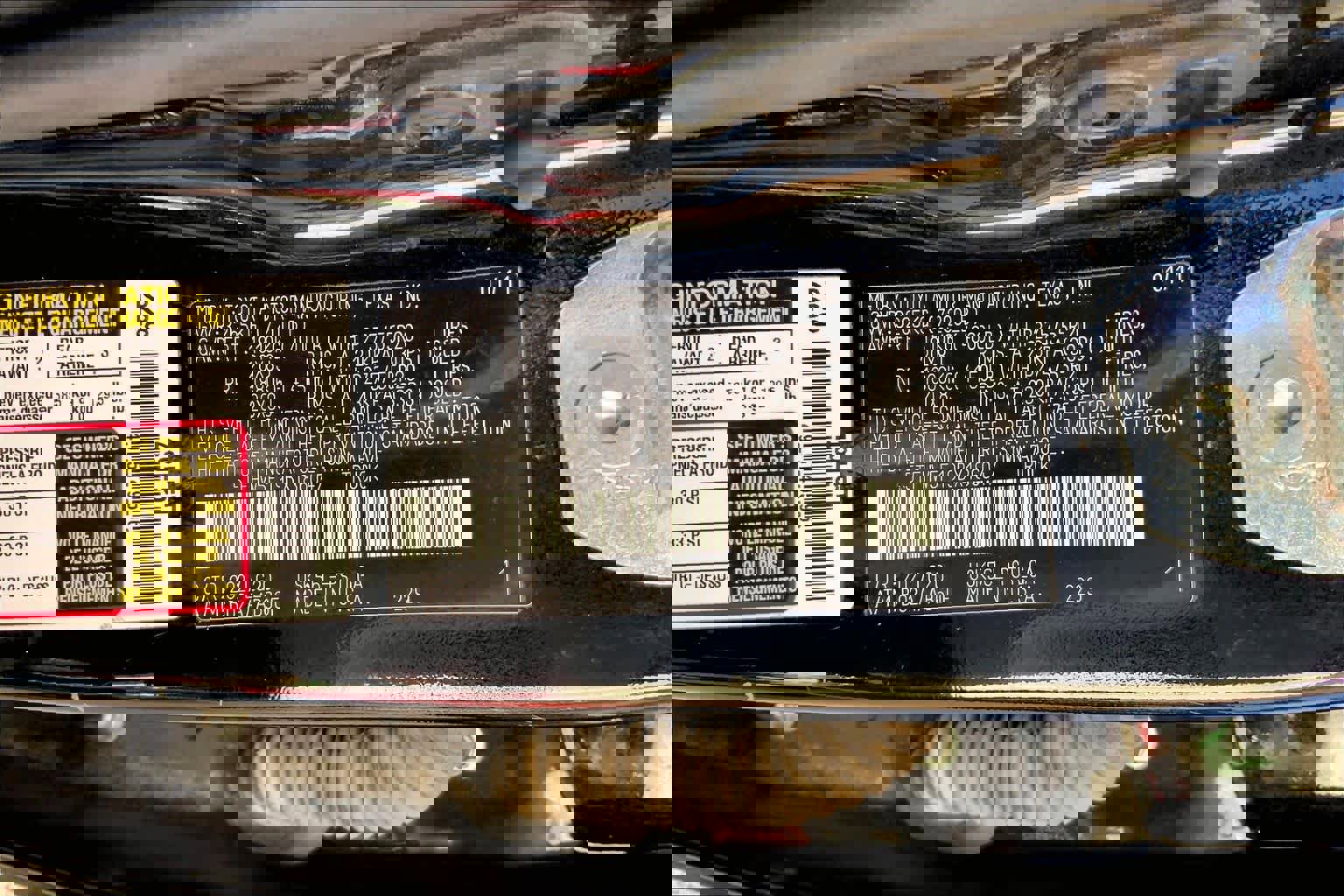 Used 2011 Toyota Tundra Limited w/ Platinum Pkg image 35