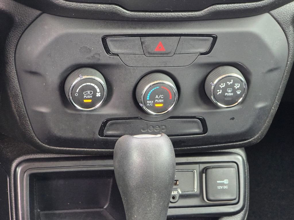 Used 2019 Jeep Renegade Sport image 34