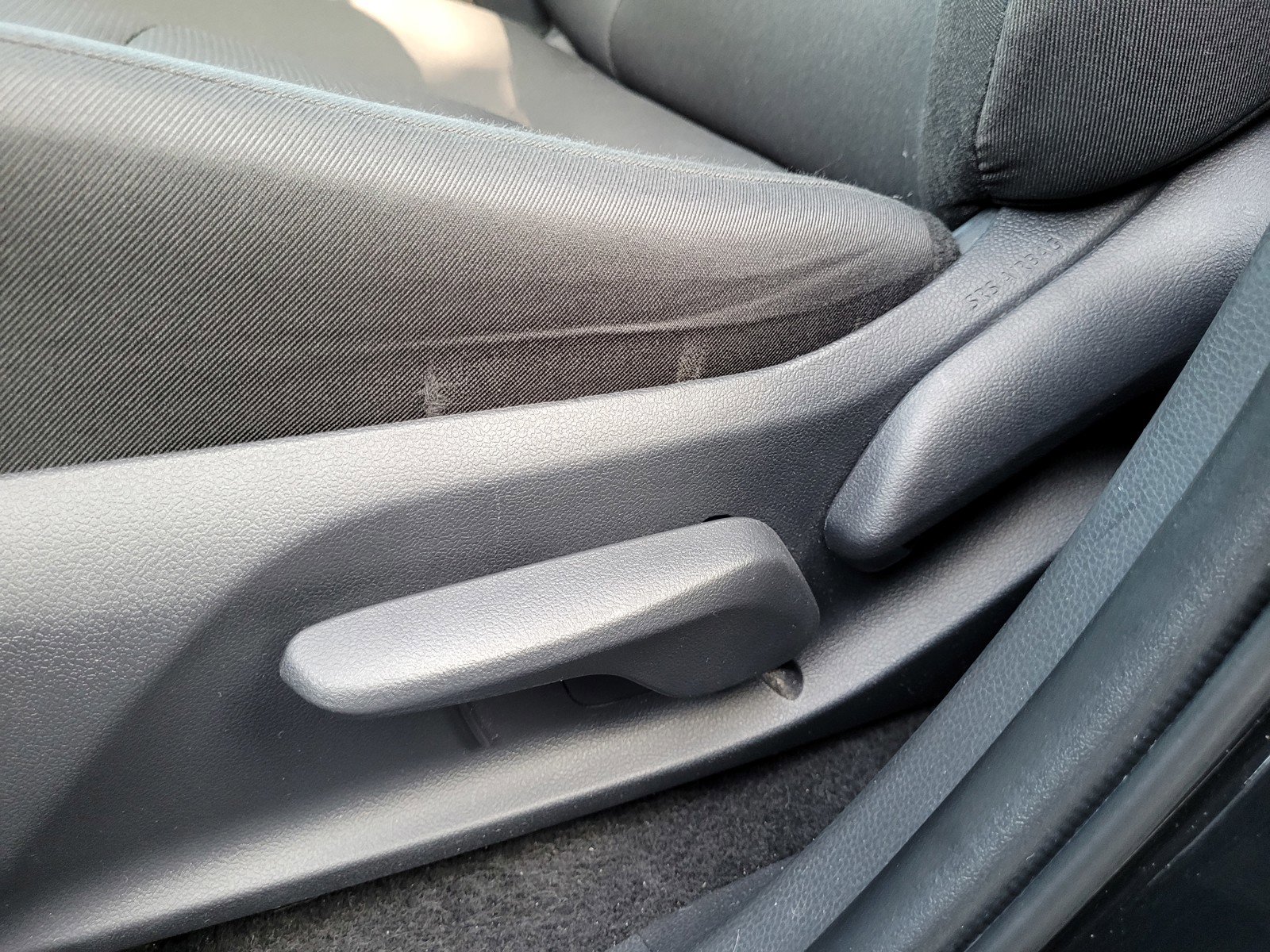 Used 2024 Toyota RAV4 LE image 11