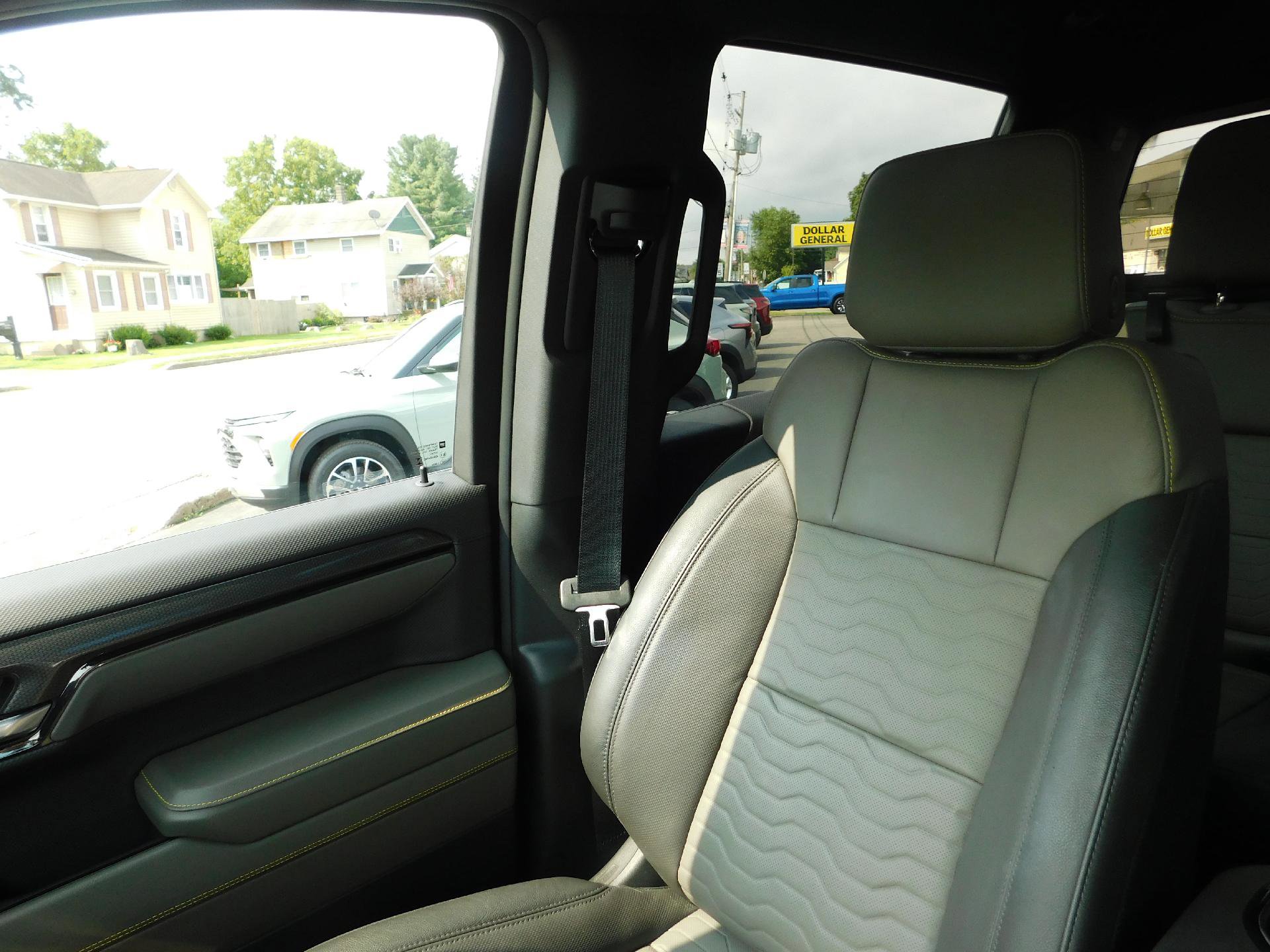 Used 2024 Chevrolet Silverado 1500 ZR2 w/ Technology Package image 51