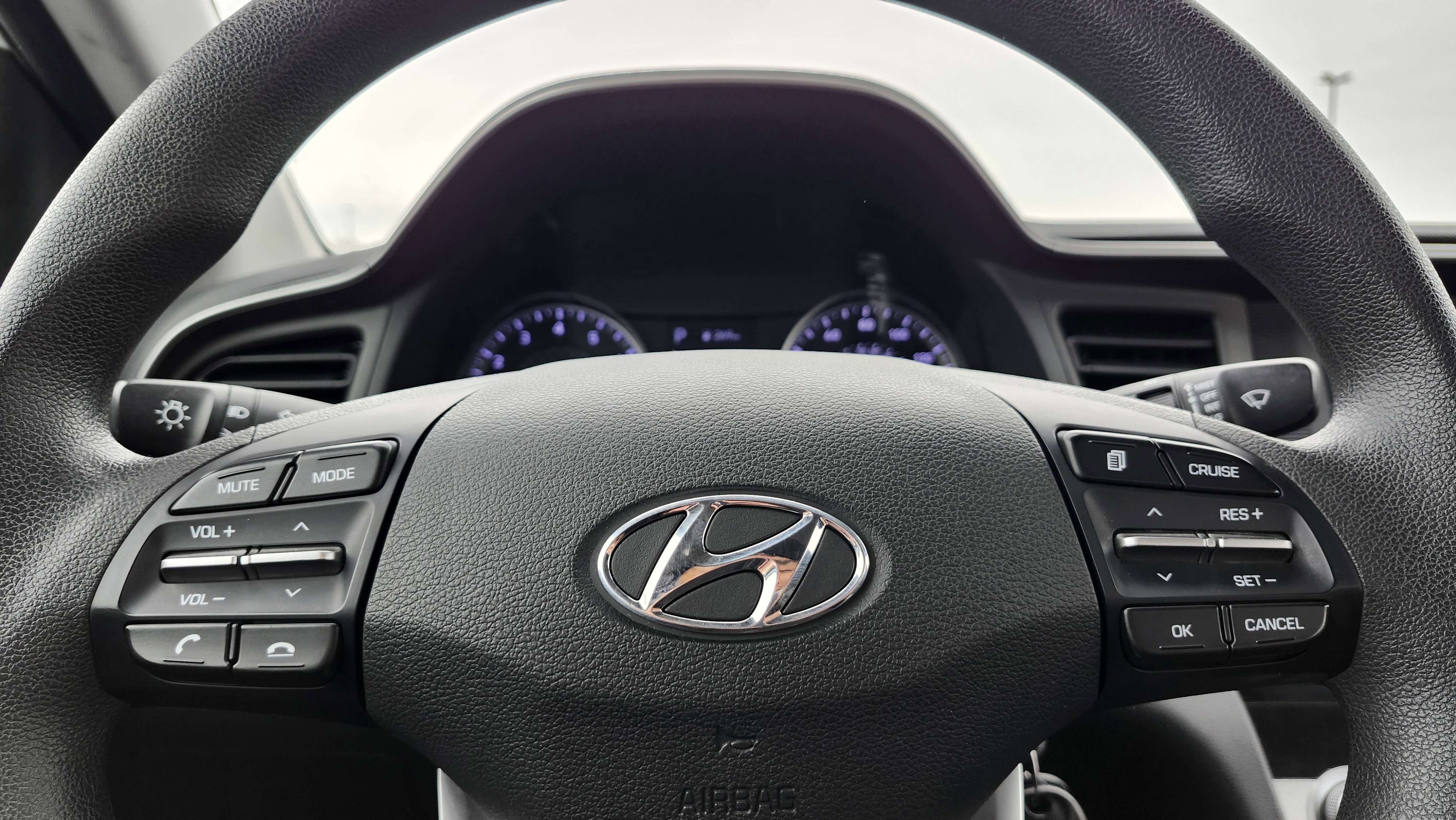 Used 2020 Hyundai Elantra SE w/ Cargo Package (C1) image 24