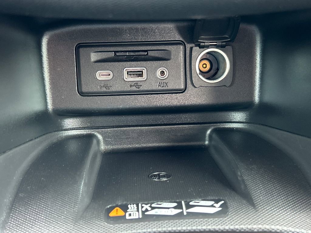 Used 2020 Chevrolet Equinox Premier image 14