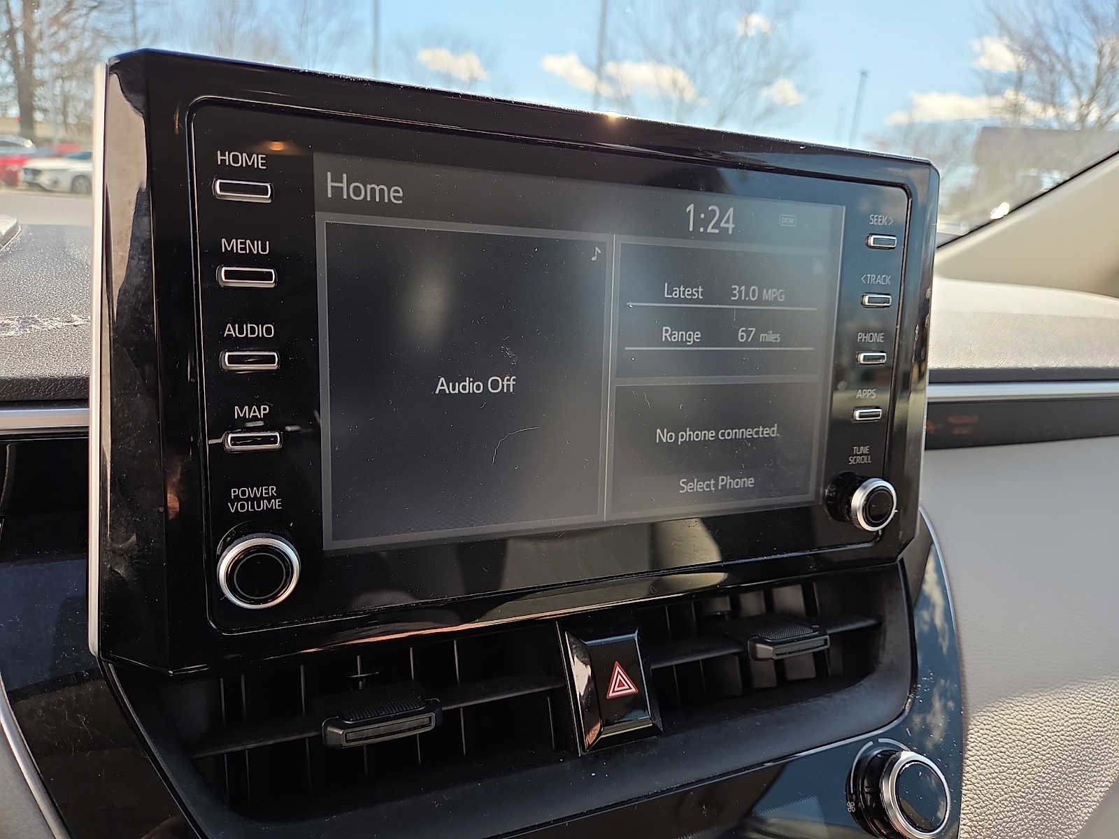 Used 2020 Toyota Corolla LE image 17