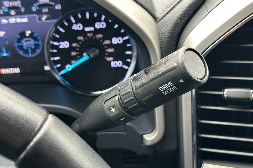 Used 2022 Ford F250 Lariat image 24