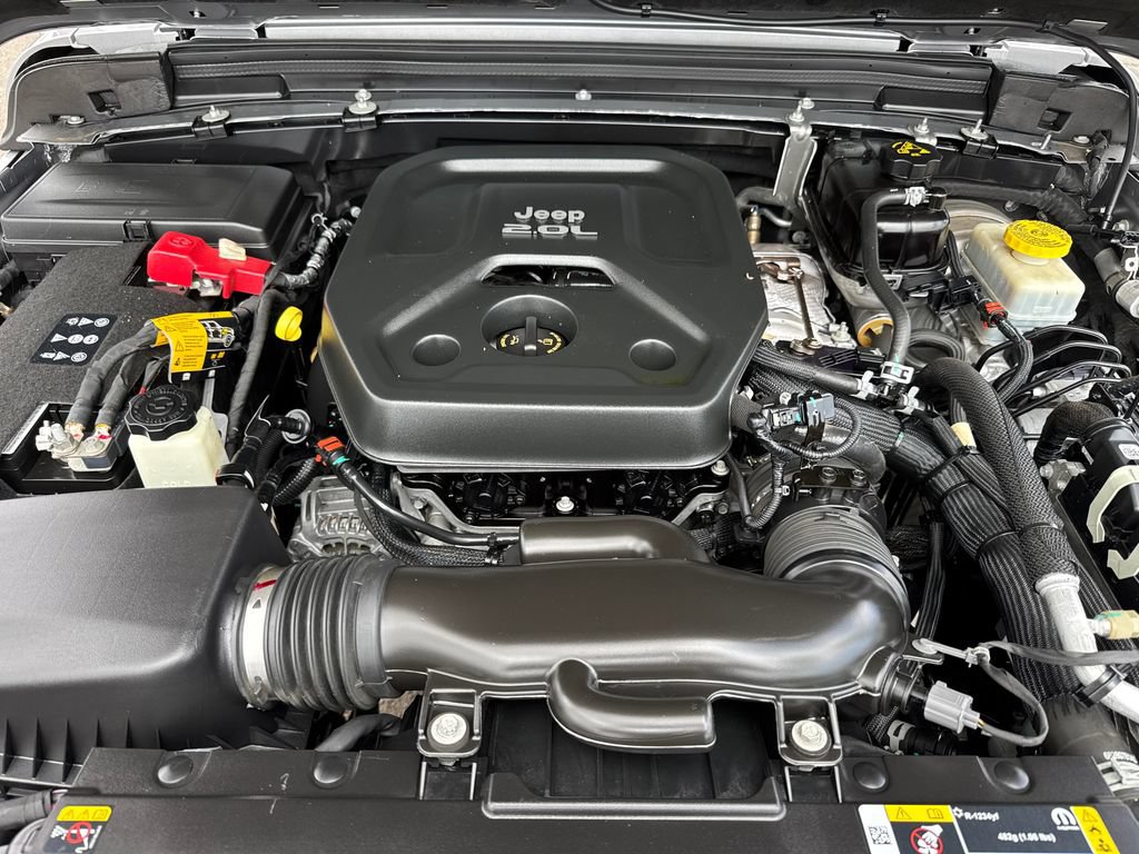 Used 2021 Jeep Wrangler Unlimited Sport AWD/4WD image 12