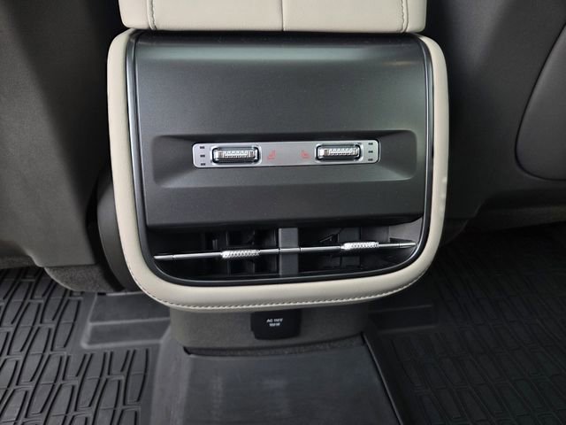 Used 2025 Lincoln Nautilus Reserve image 20