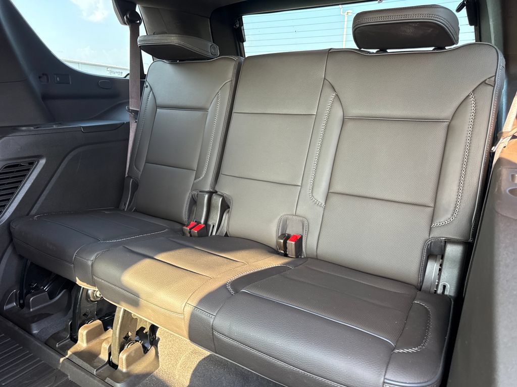 Used 2021 GMC Yukon Denali w/ Denali Premium Package AWD/4WD image 13