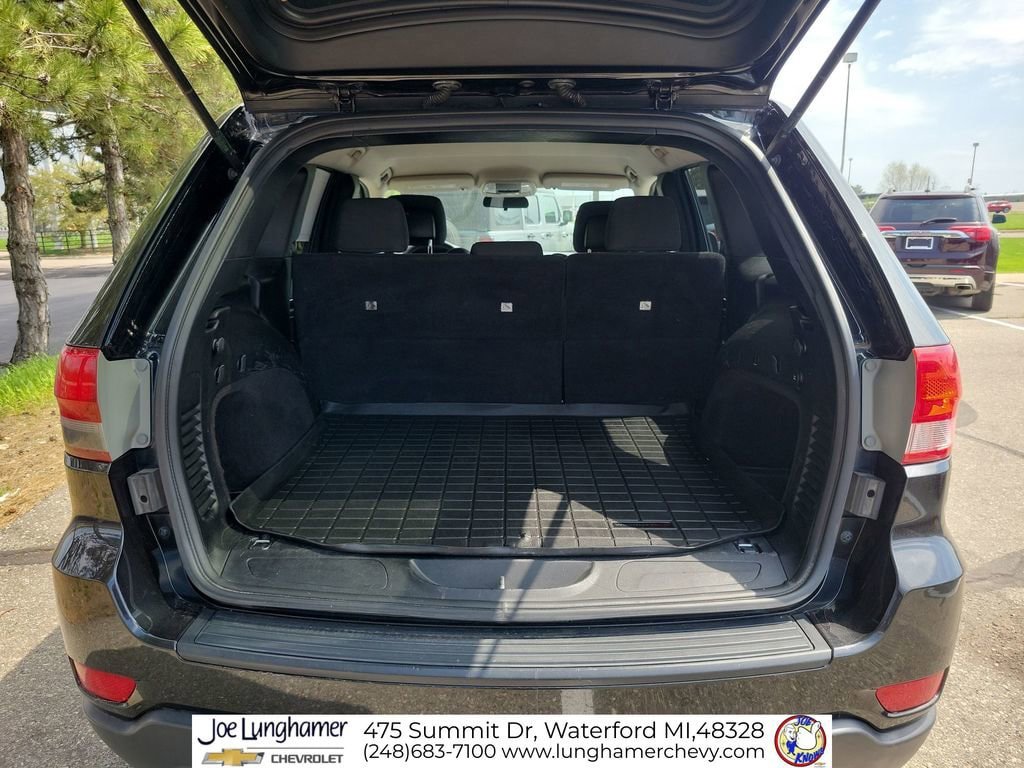 Used 2013 Jeep Grand Cherokee Laredo AWD/4WD image 23