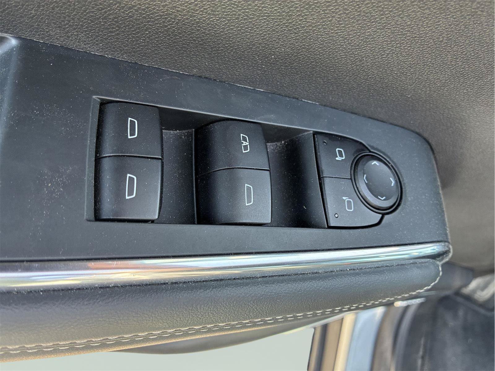 Used 2025 GMC Acadia Elevation w/ Elevation Premium Package AWD/4WD image 52