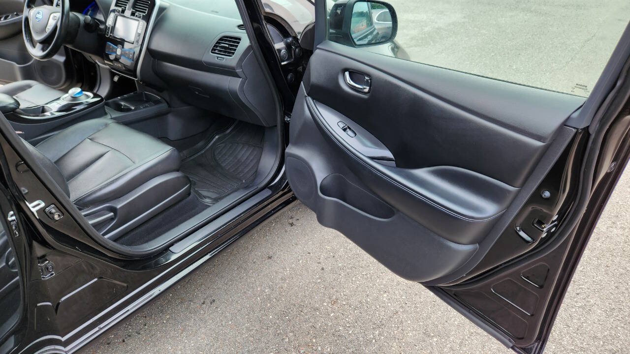 Used 2013 Nissan Leaf SL FWD image 35