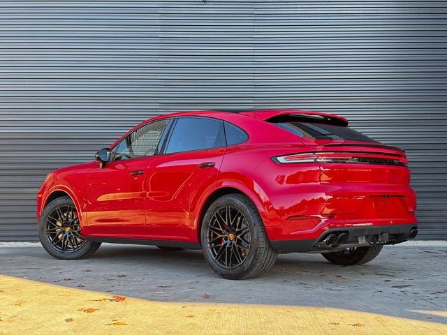 New 2026 Porsche Cayenne S image 3