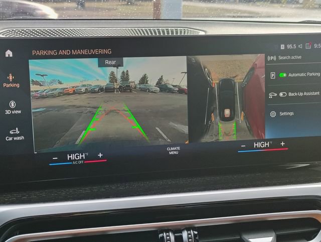 Used 2023 BMW 330i xDrive 330i xDrive w/ Premium Package image 4