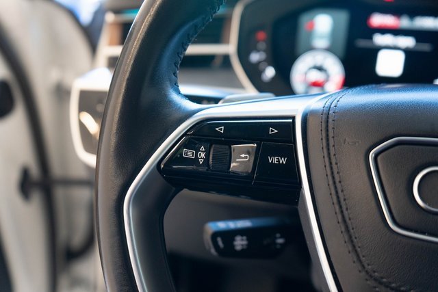 Used 2021 Audi A8 L 4.0T image 30