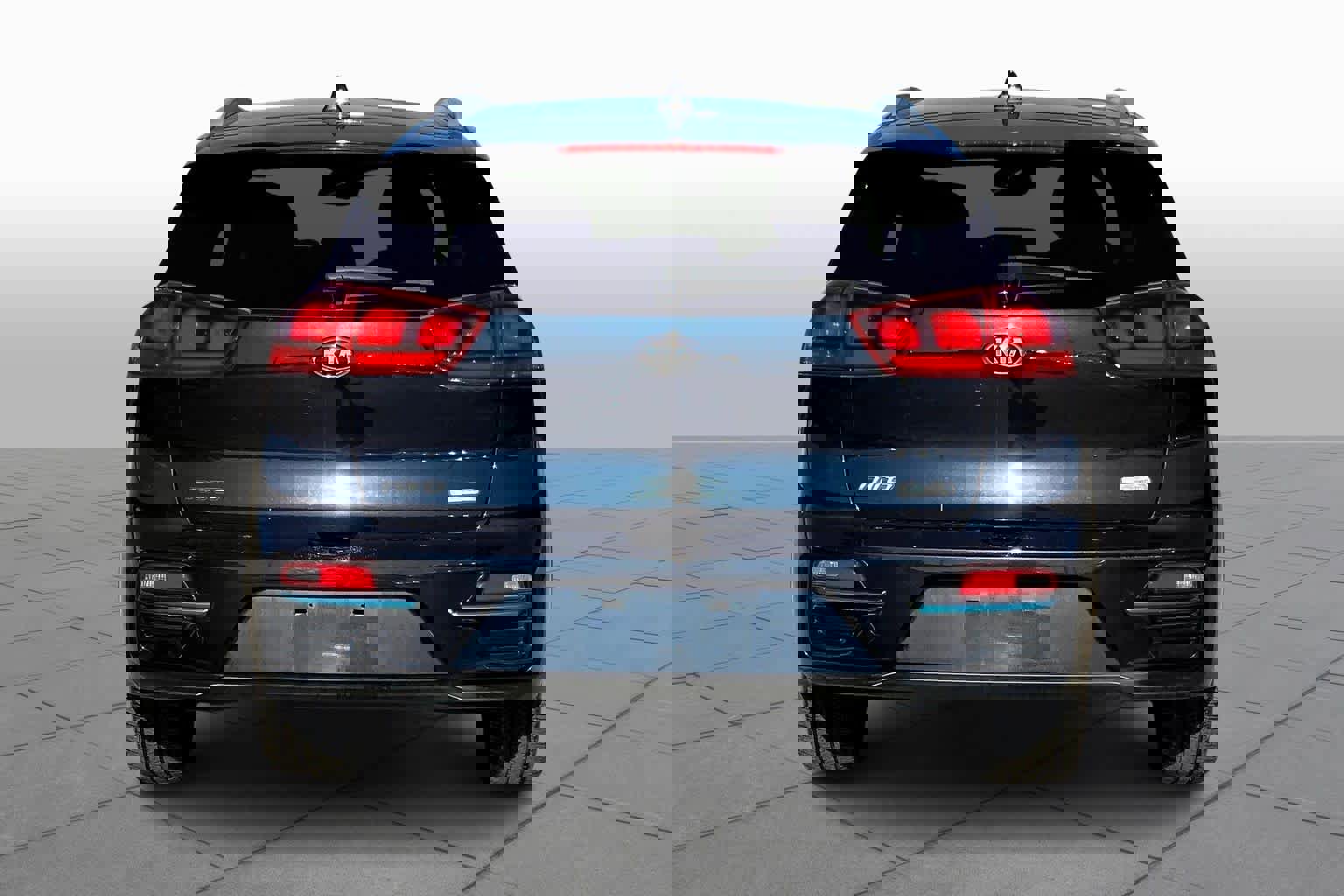 Used 2020 Kia Niro EX w/ Cold Weather Package image 4