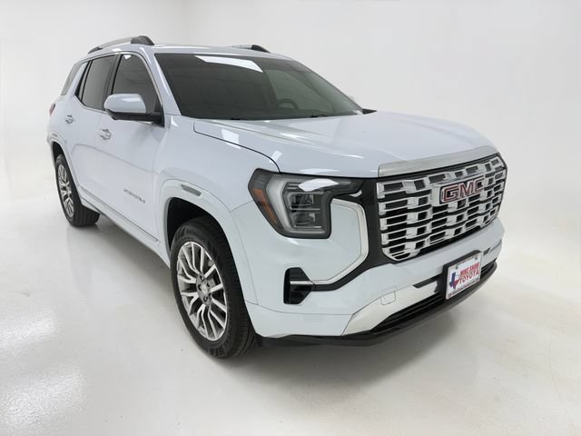 Used 2026 GMC Terrain Denali AWD/4WD image 2