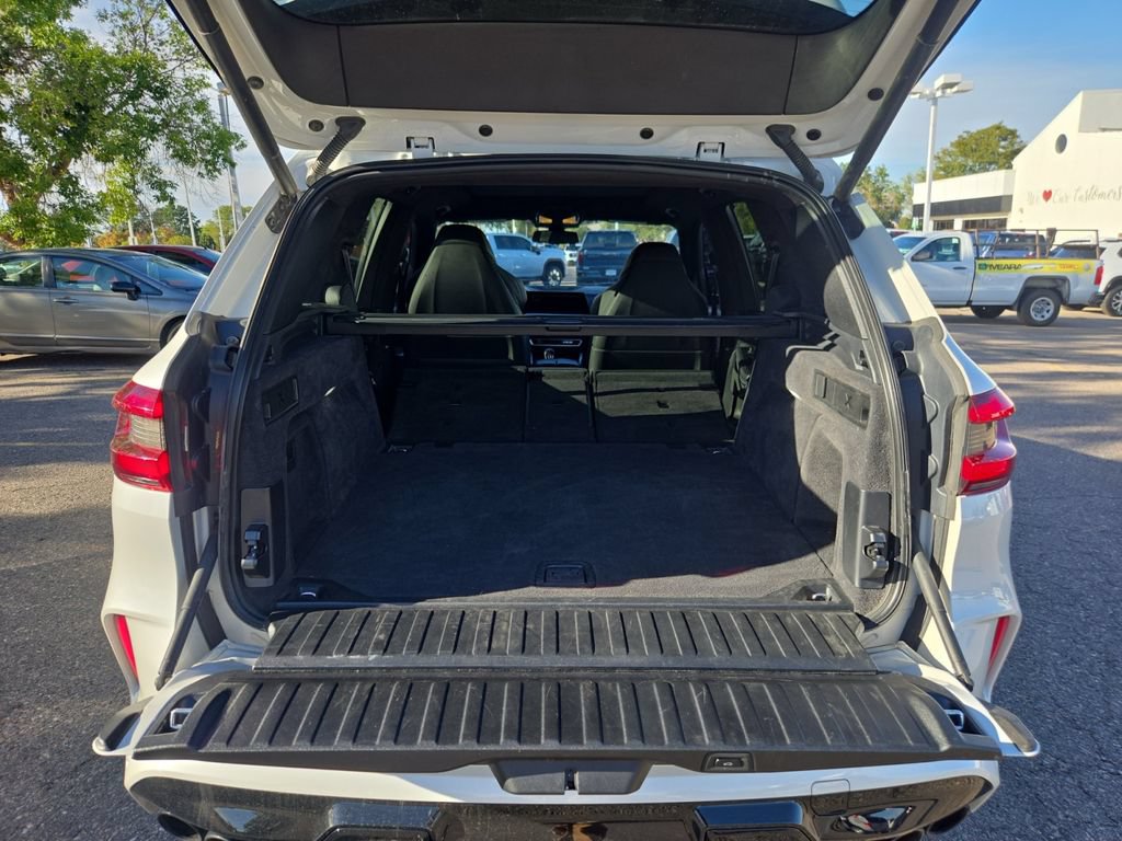 Used 2022 BMW X5 M w/ Competition Package 2 AWD/4WD image 22